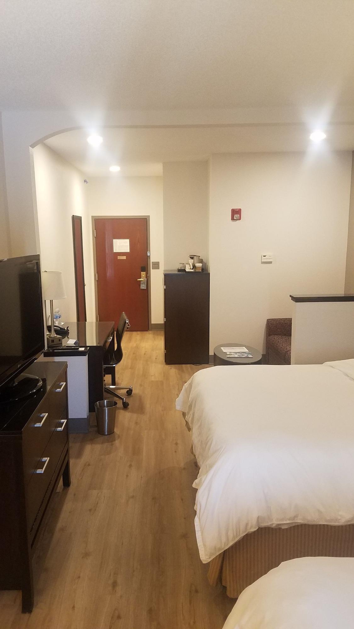 Radisson Hotel & Conference Center רוקפורד מראה חיצוני תמונה