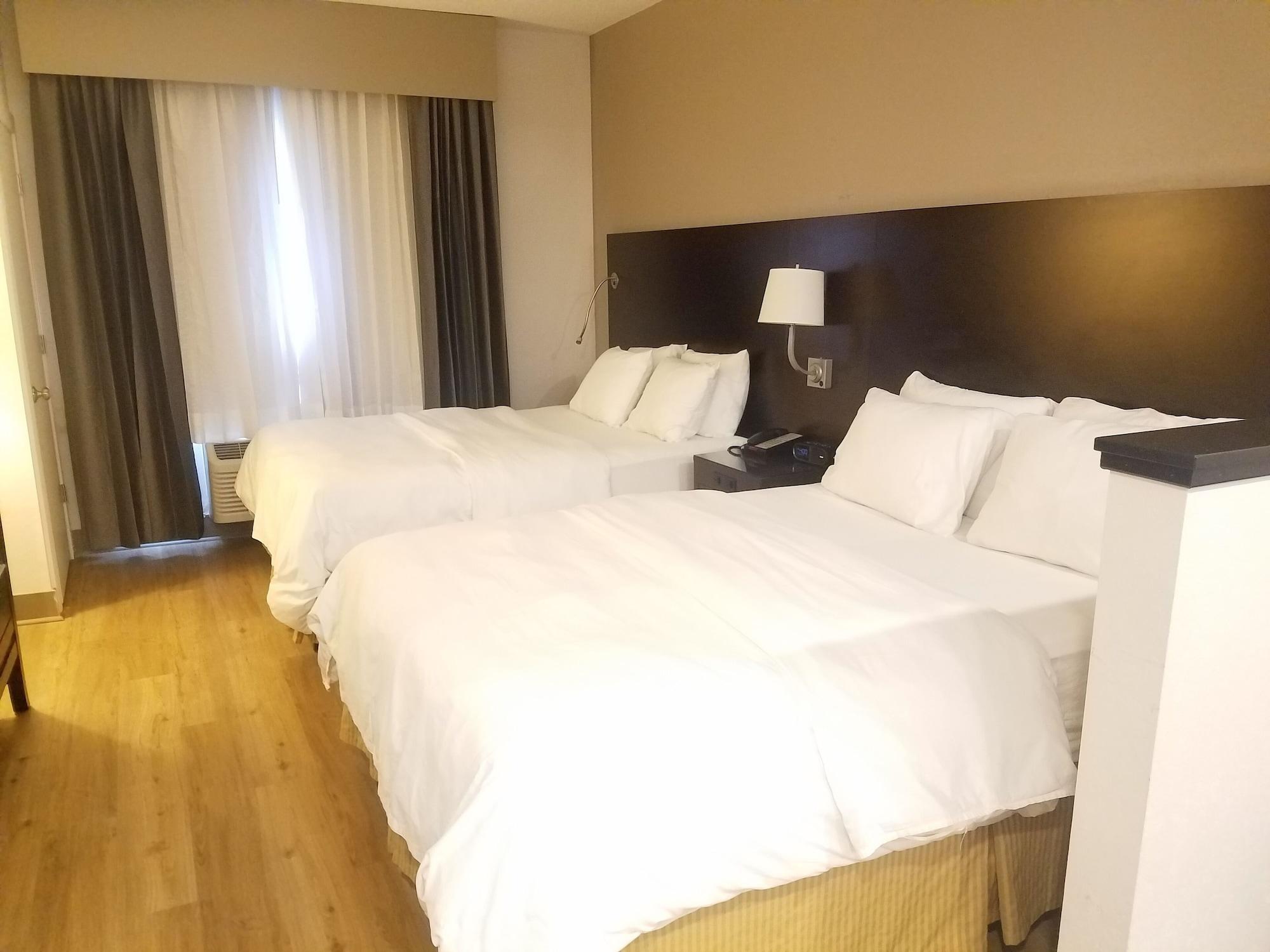 Radisson Hotel & Conference Center רוקפורד מראה חיצוני תמונה