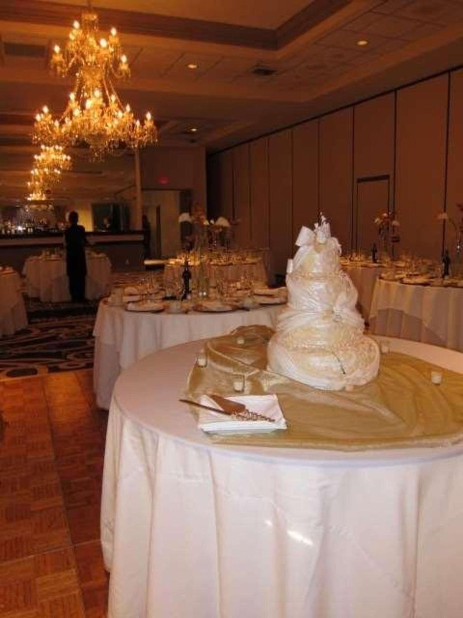Radisson Hotel & Conference Center רוקפורד מראה חיצוני תמונה